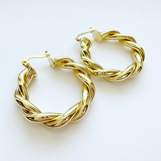 Twist Hoops